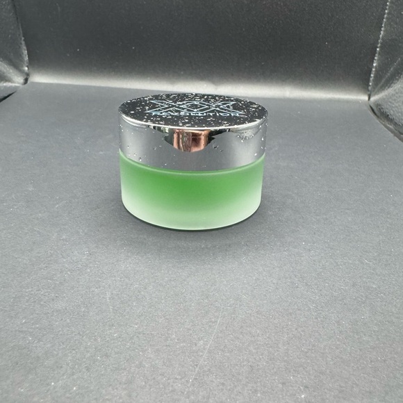 New Revolution XX Hydra Quench Primer Full Size London Brand - Picture 2 of 5